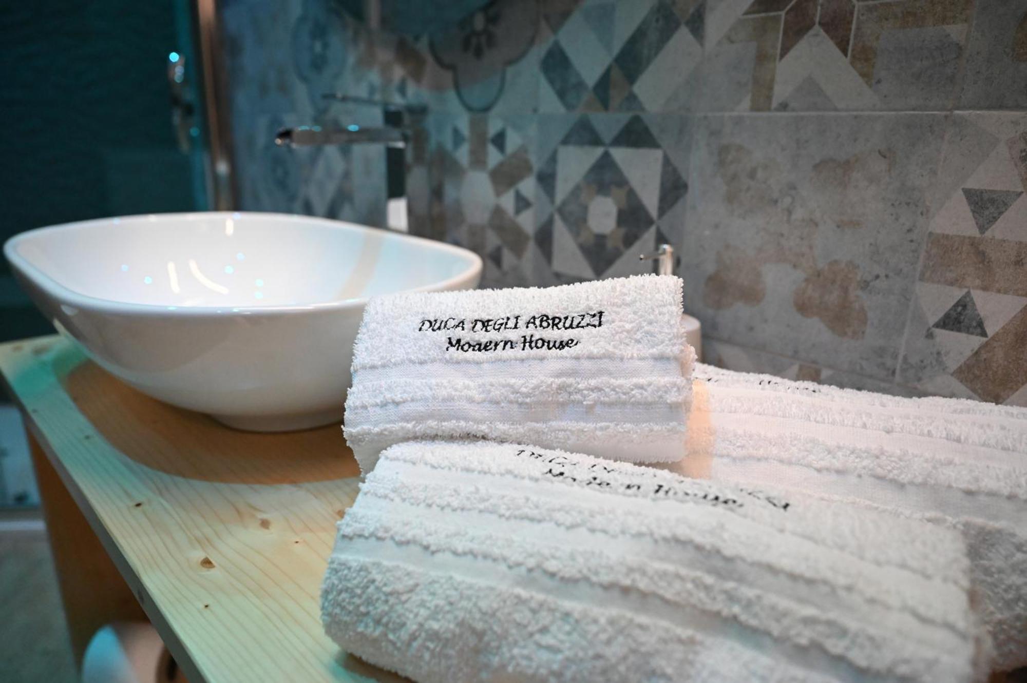 Duca Degli Abruzzi Modern House Luxury Relax Leilighet Brindisi Eksteriør bilde