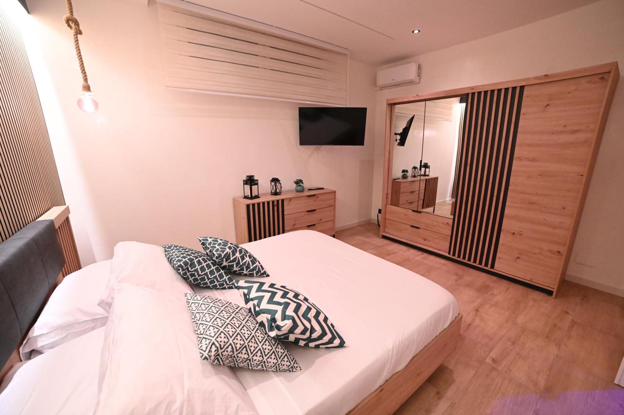 Duca Degli Abruzzi Modern House Luxury Relax Leilighet Brindisi Eksteriør bilde